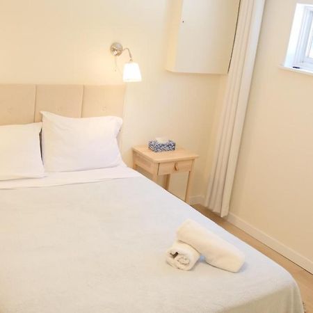 Applewood Gardens Apartment Mississauga Bagian luar foto