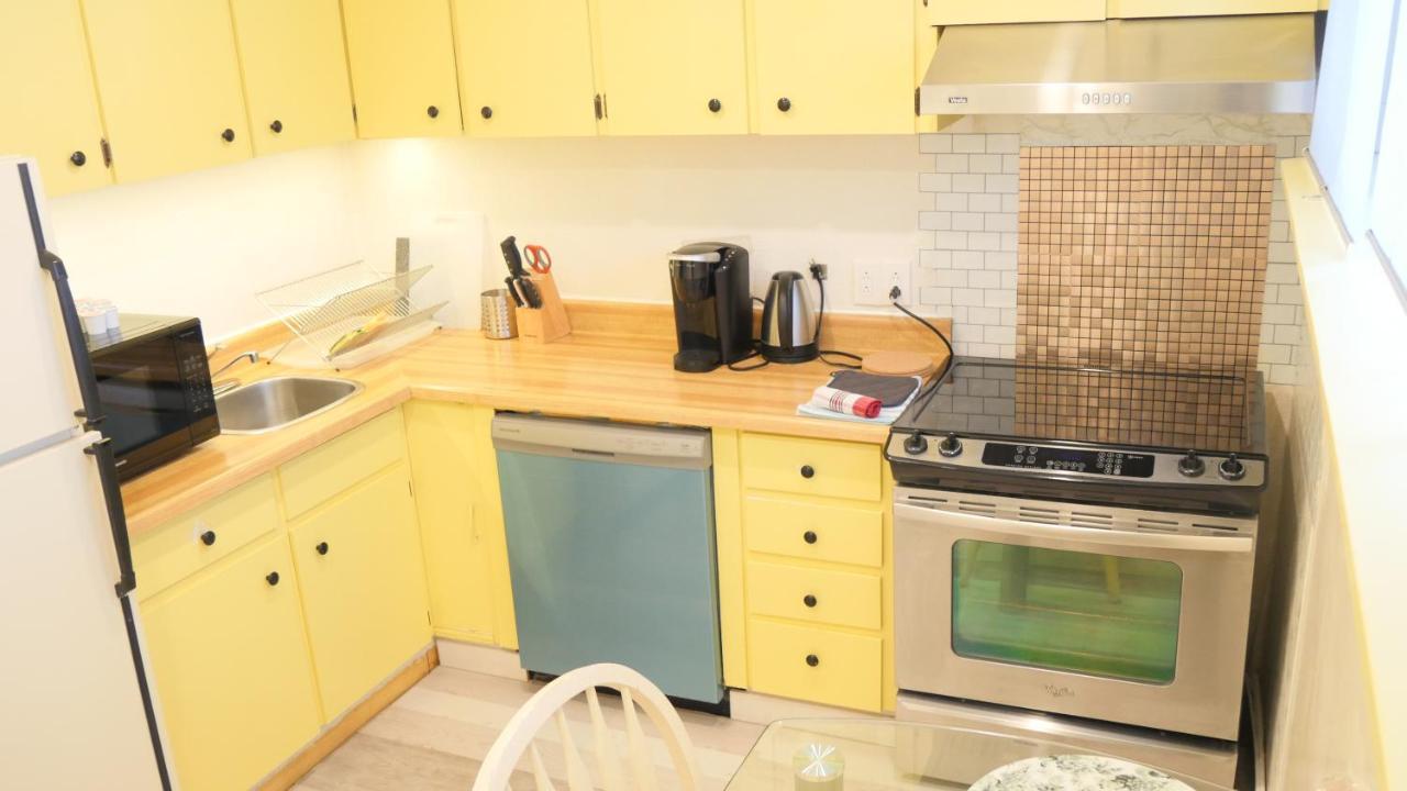 Applewood Gardens Apartment Mississauga Bagian luar foto