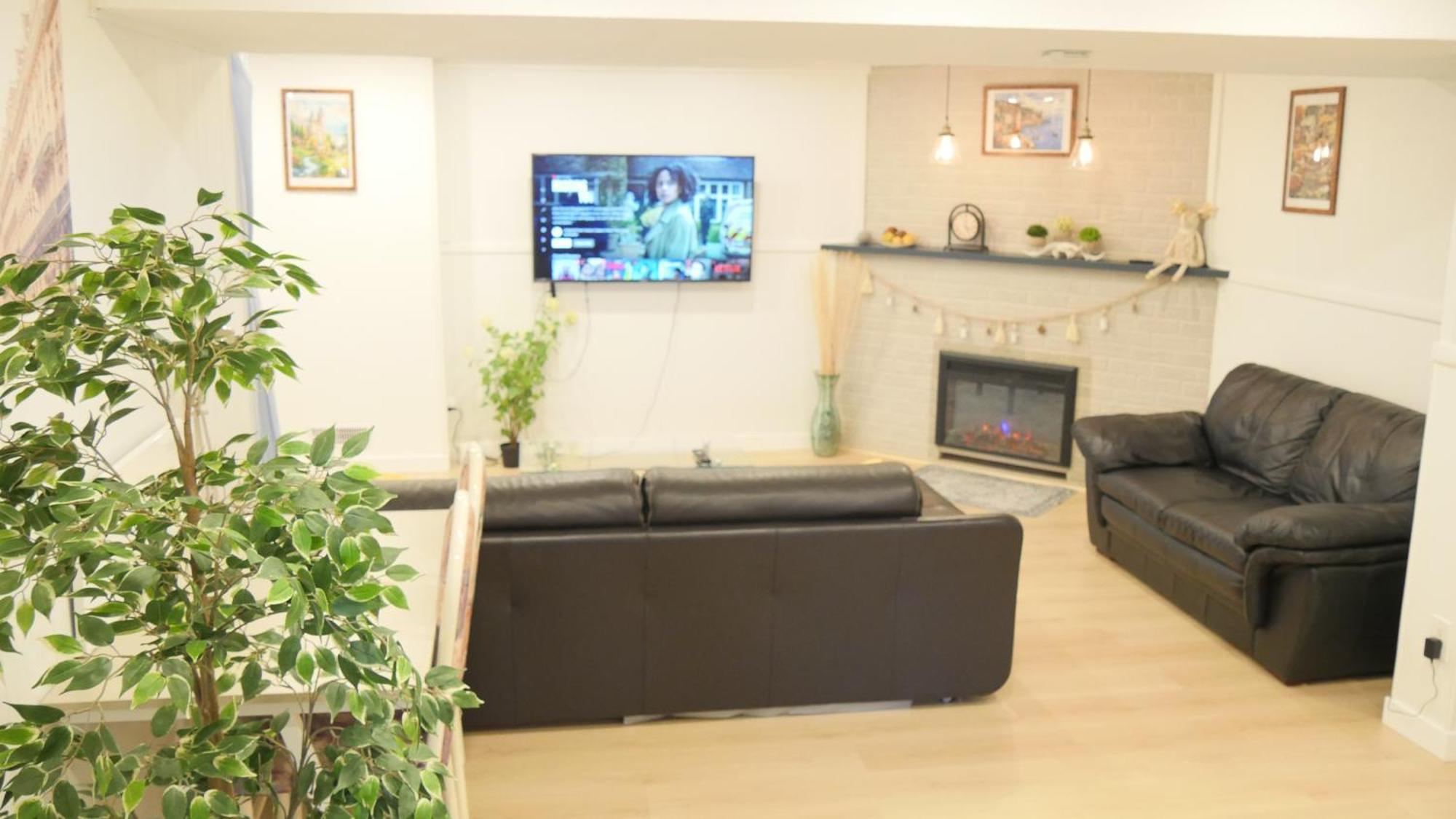 Applewood Gardens Apartment Mississauga Bagian luar foto